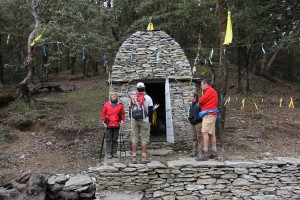 Tempel im Gebirge