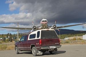 Flugzeug vor Whitehorse