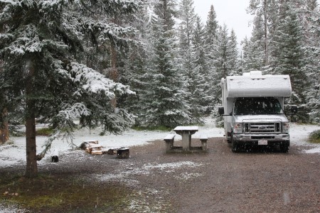 Stellplatz im Schnee