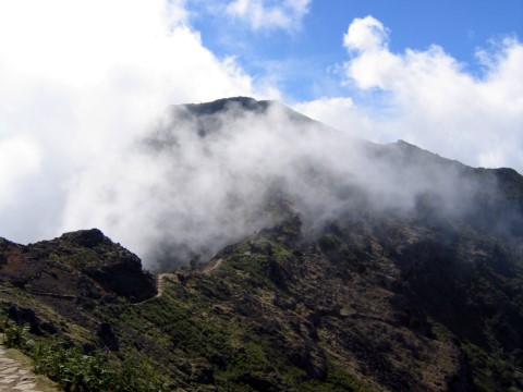 Berg im Nebel